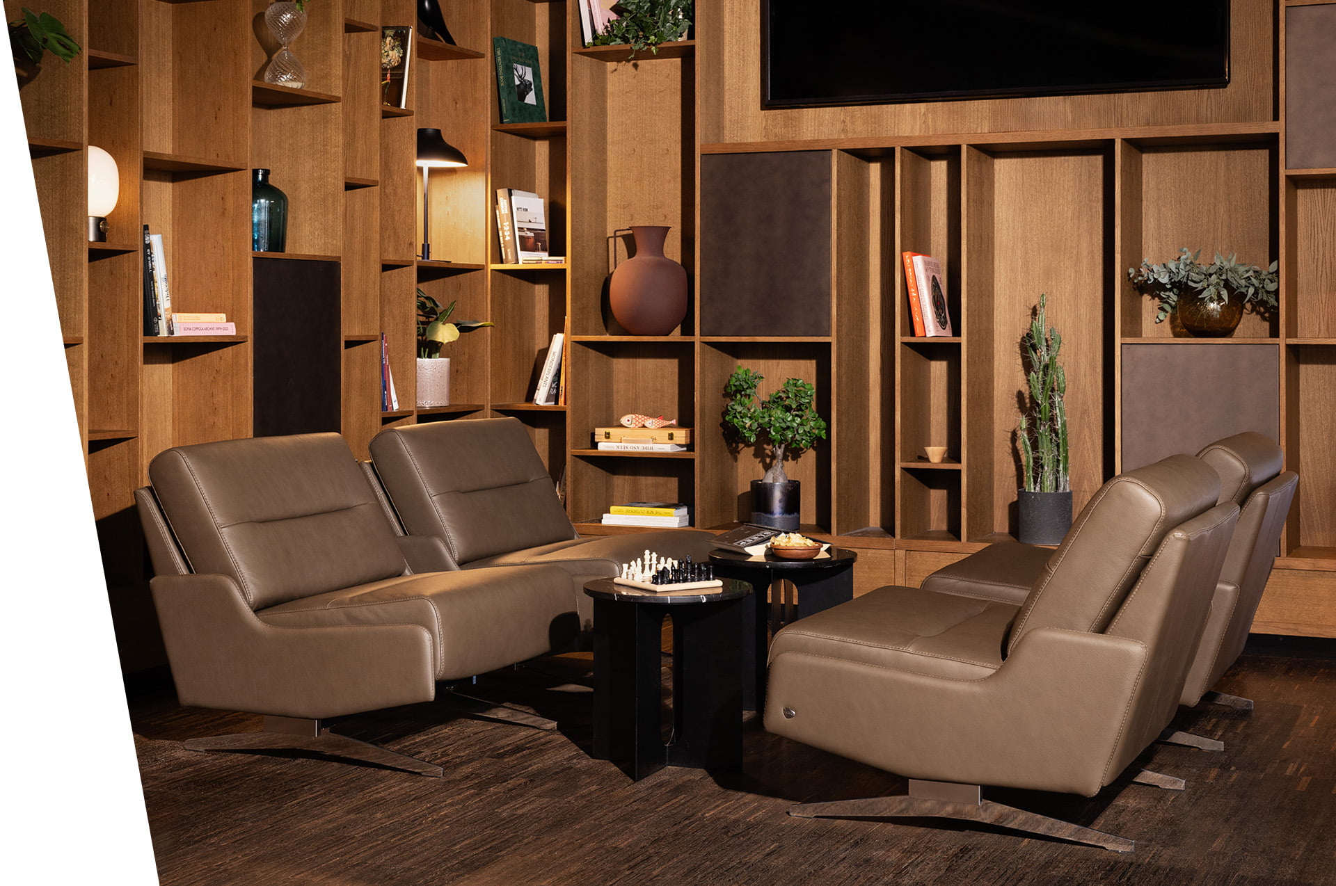 Four Stressless Stella 1-seater in a lounge area