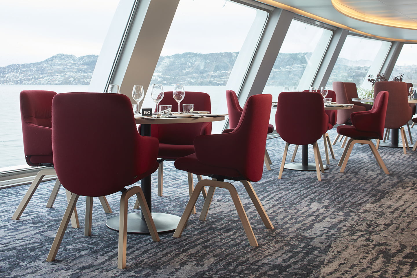 Stressless® dining area in Havila Capella